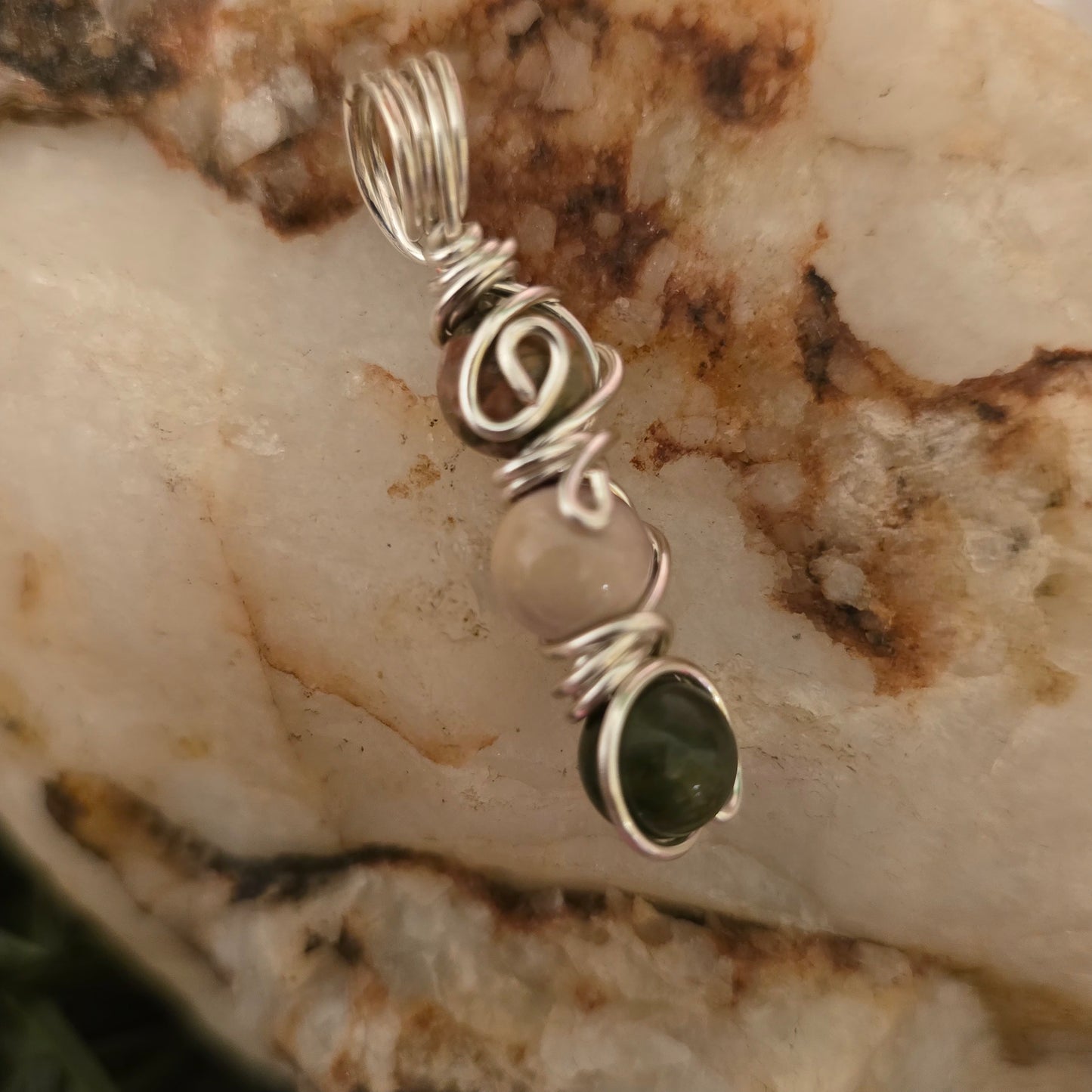 Earth Spirit Pendant – Unakite, Mookaite & Green Agate